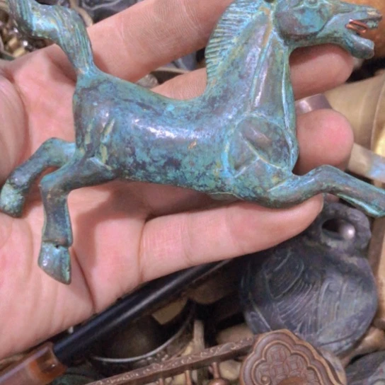 紧***光闪电购铜摆件工艺品