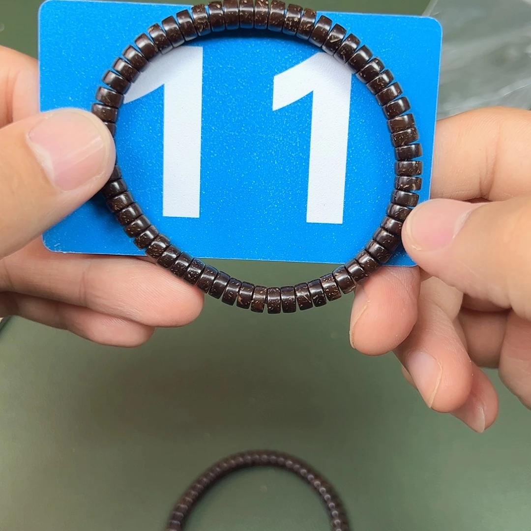 吊坠椰蒂63药片。  11