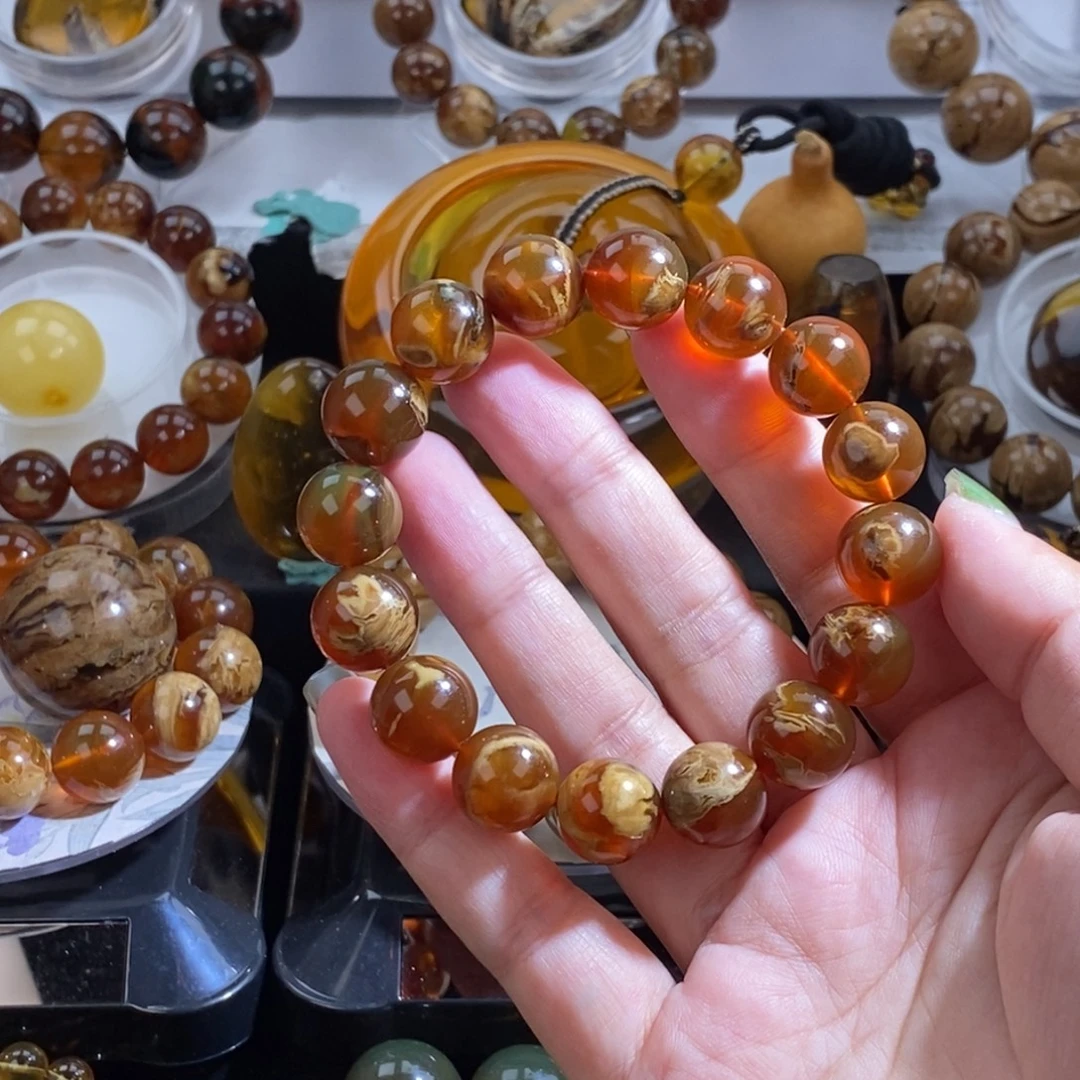 琥珀未镶嵌珠宝奇石