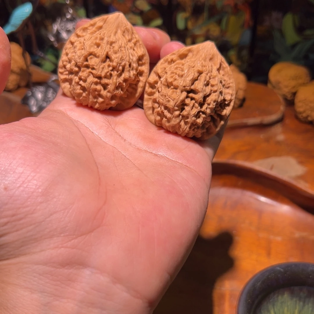 *****吊坠文玩核桃43全品官帽，水尖冲的时候磕了