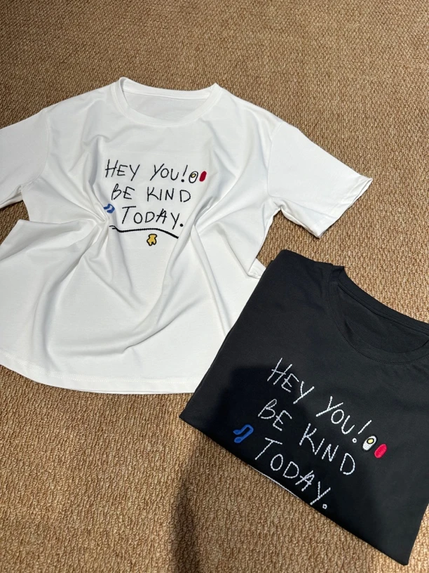 圆领T恤简约短袖透气短款卡通百搭半袖770