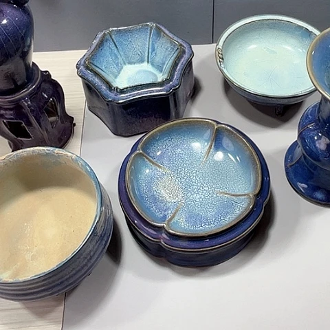 摆件闲**鹤瓷器制作过程是根据材料制作