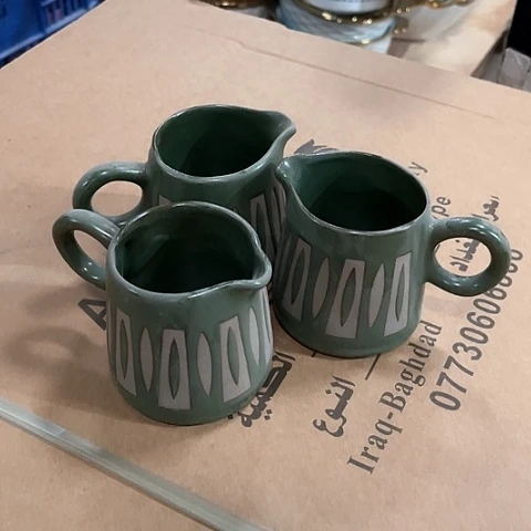 微瑕，不能明火，3个奶杯口径6，高度8