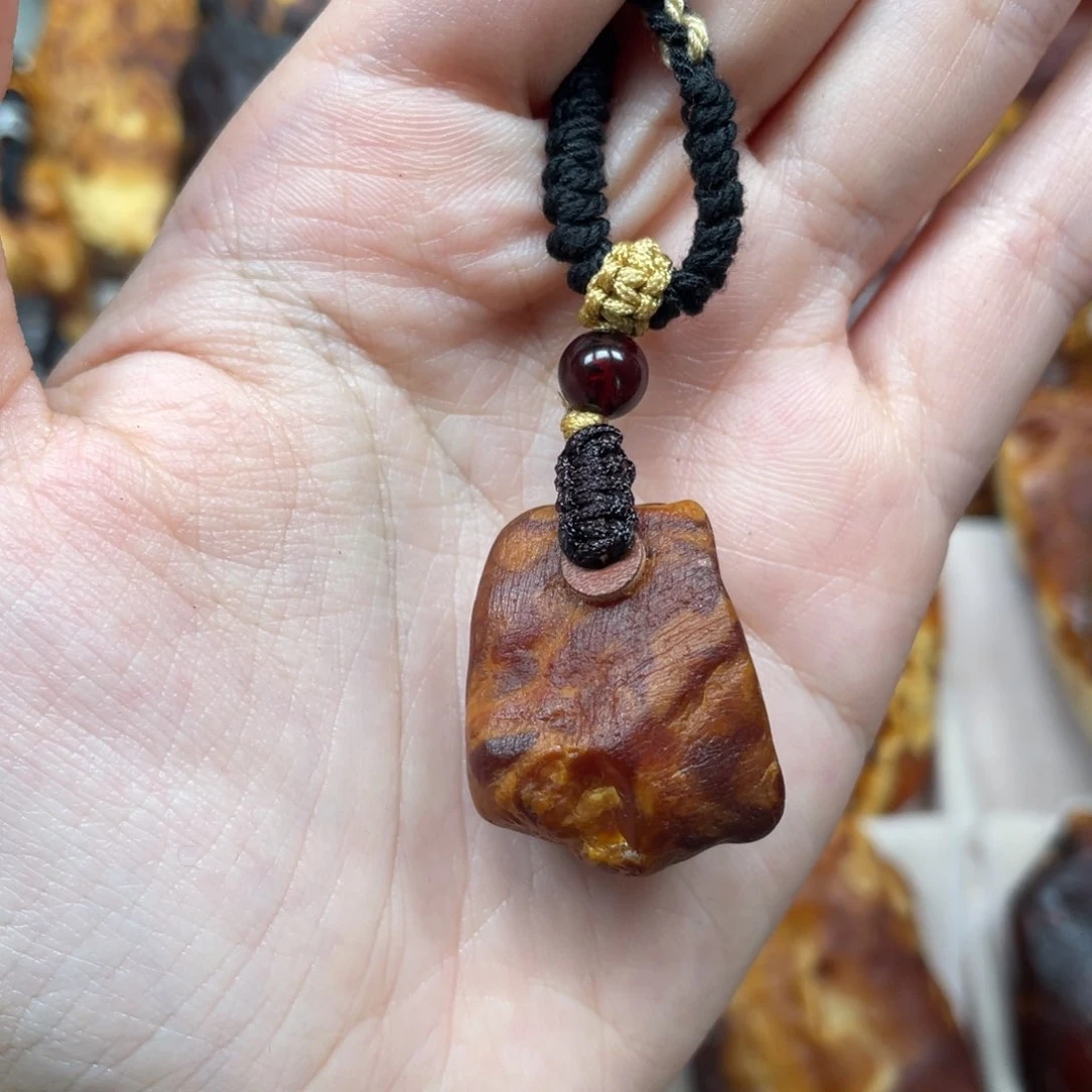 琥珀珠宝奇石未镶嵌