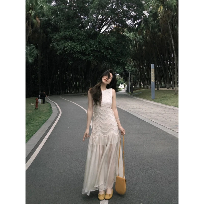 法式高级感蕾丝拼接无袖背心连衣裙女2025夏季新款气质显瘦长裙子