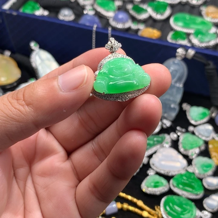 吊坠(不含链)18K金镶嵌翡翠