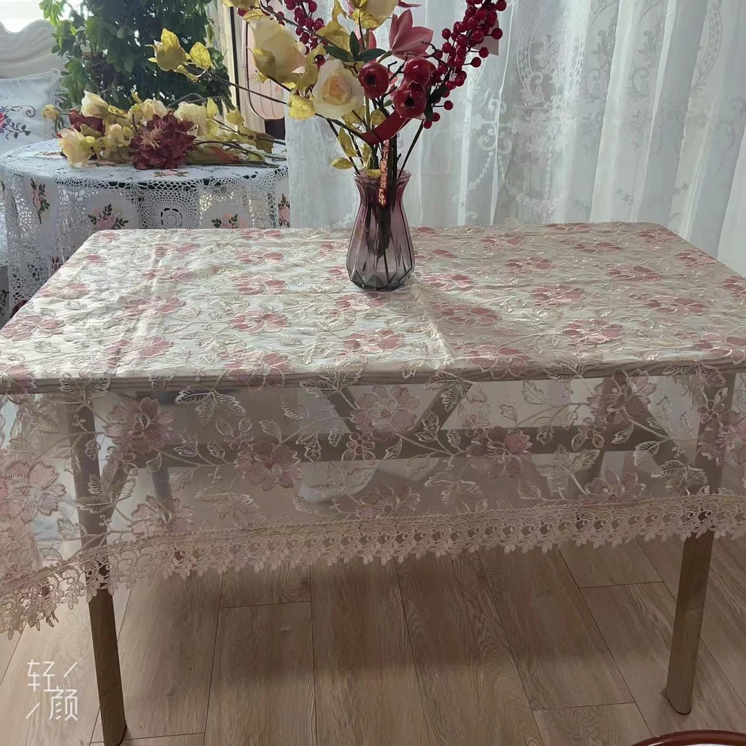 DY005-30 丝光线（130*180cm长方）米色粉桃花满工刺绣桌布