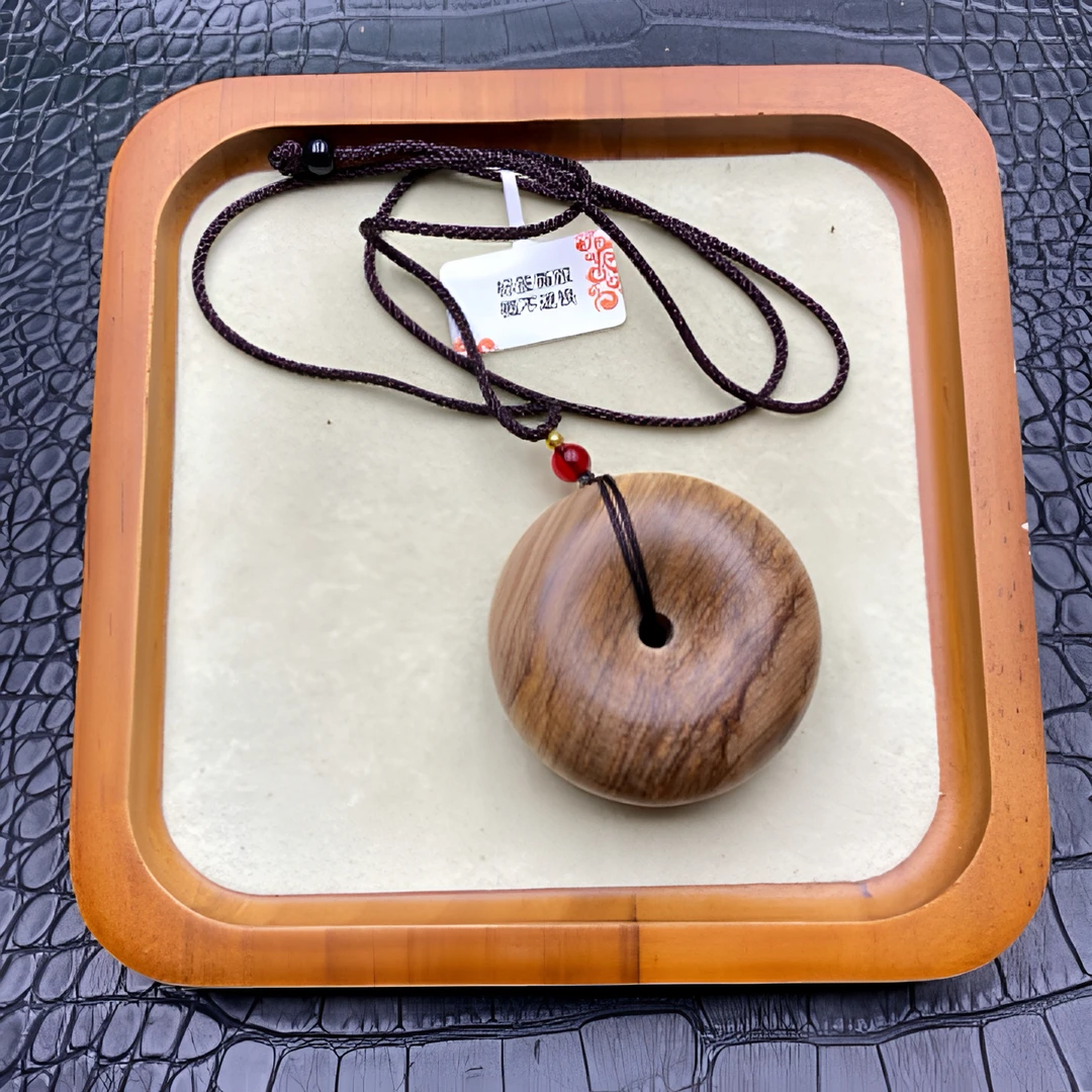 增香沉香木A037越南奶香沉木平安扣文玩48*22