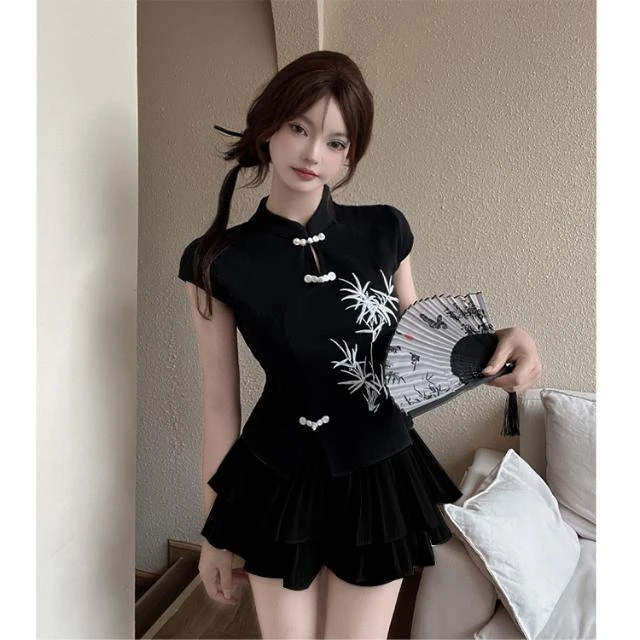 新中式洋气刺绣国风盘扣上衣设计感显瘦百褶裙减龄工作服两件套装