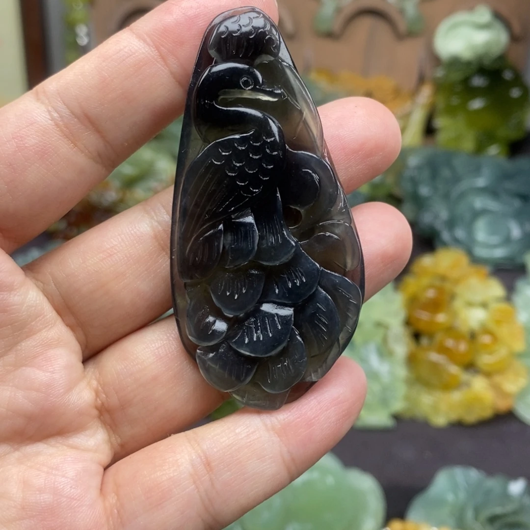未镶嵌蛇纹石玉吊坠(赠链)