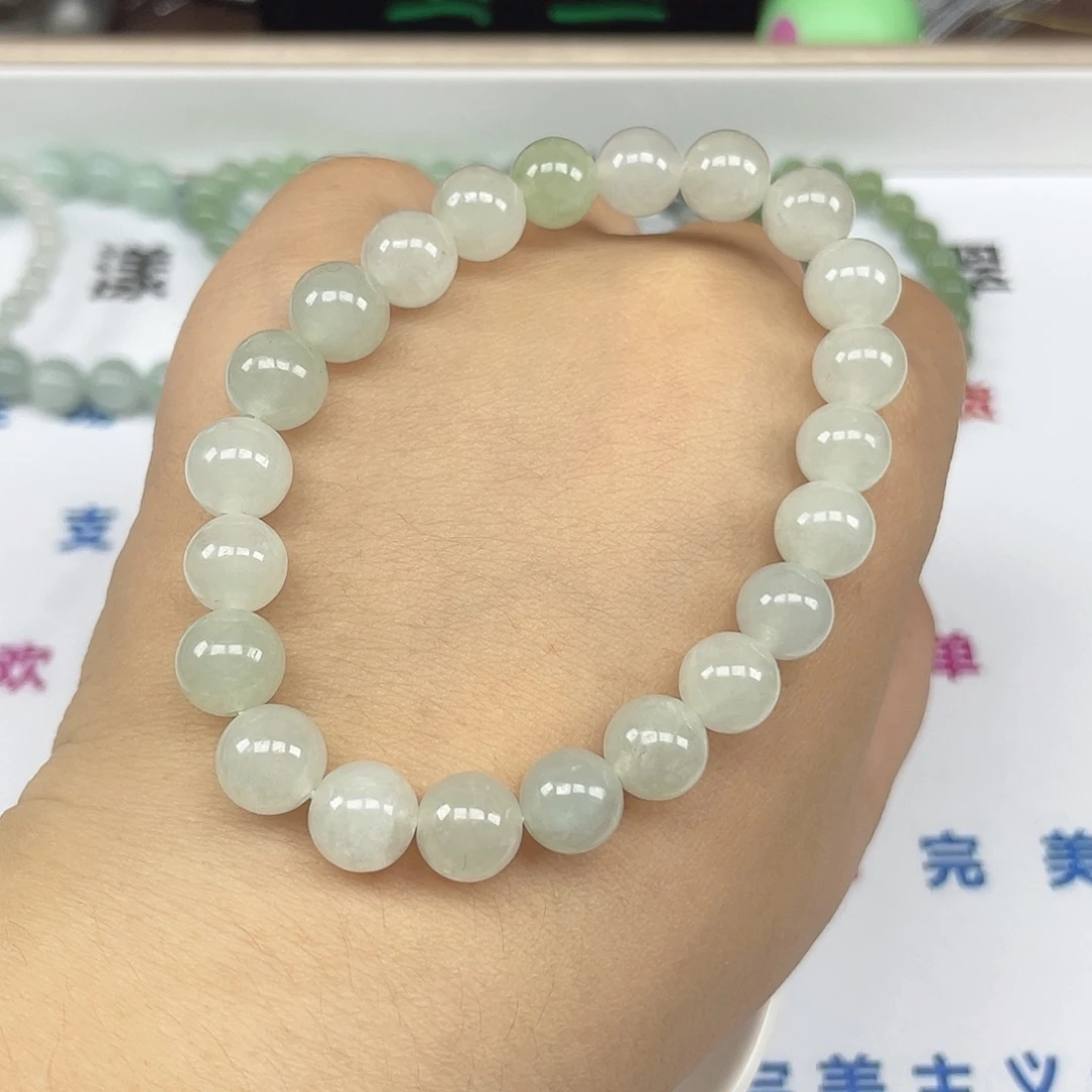 翡翠散珠卡8.6,22颗