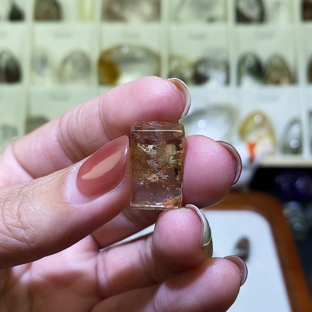 水晶吊坠(不含链)未镶嵌c****?