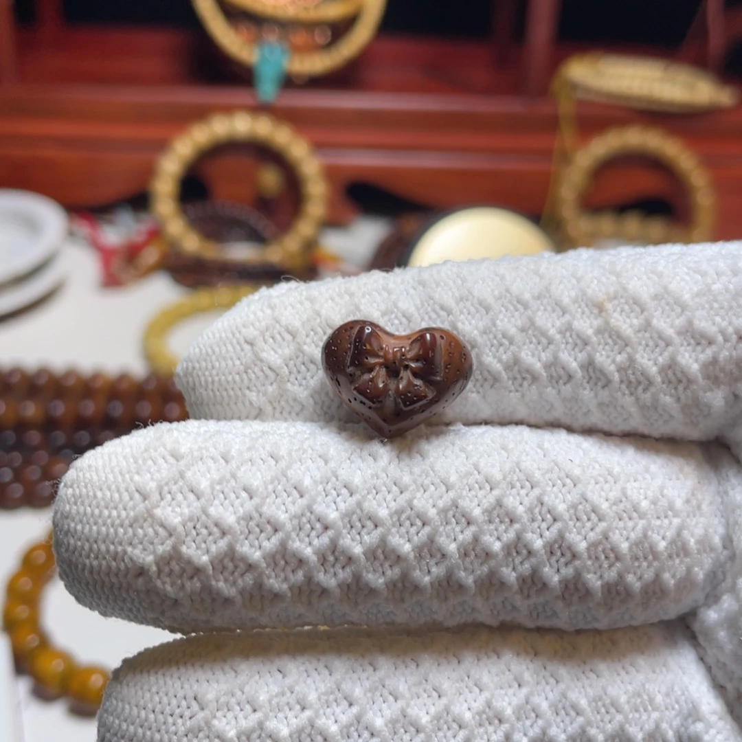 星月菩提手串雕刻爱心