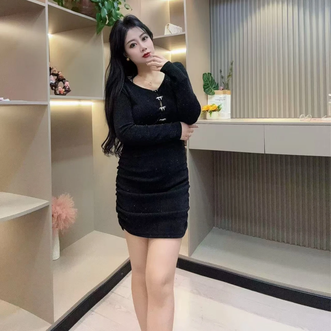 冬季连衣裙-冠 7028潮流气质女人味蝴蝶结纽扣胖MM大码女装新款