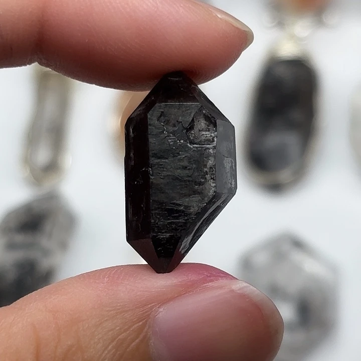 未镶嵌颈饰水晶黑武士闪灵钻25mm+