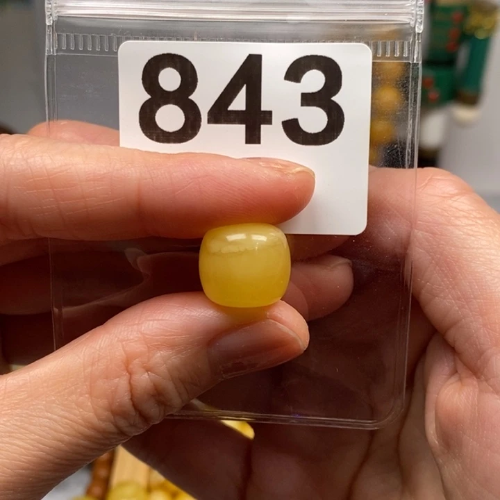 Y***g蜜蜡未镶嵌裸石14