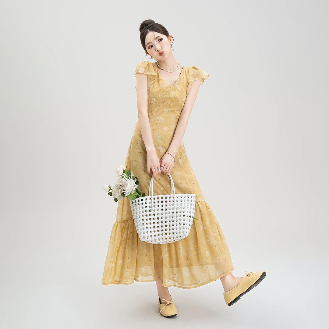 Nurture One/妮茨维黄色法式V领碎花度假连衣裙女飞飞袖收腰雪纺