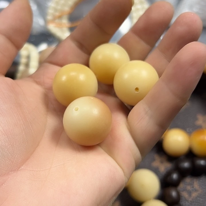 荣***良菩提根/象牙果吊坠