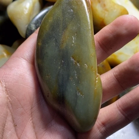 未镶嵌和田玉（糖玉）挂件