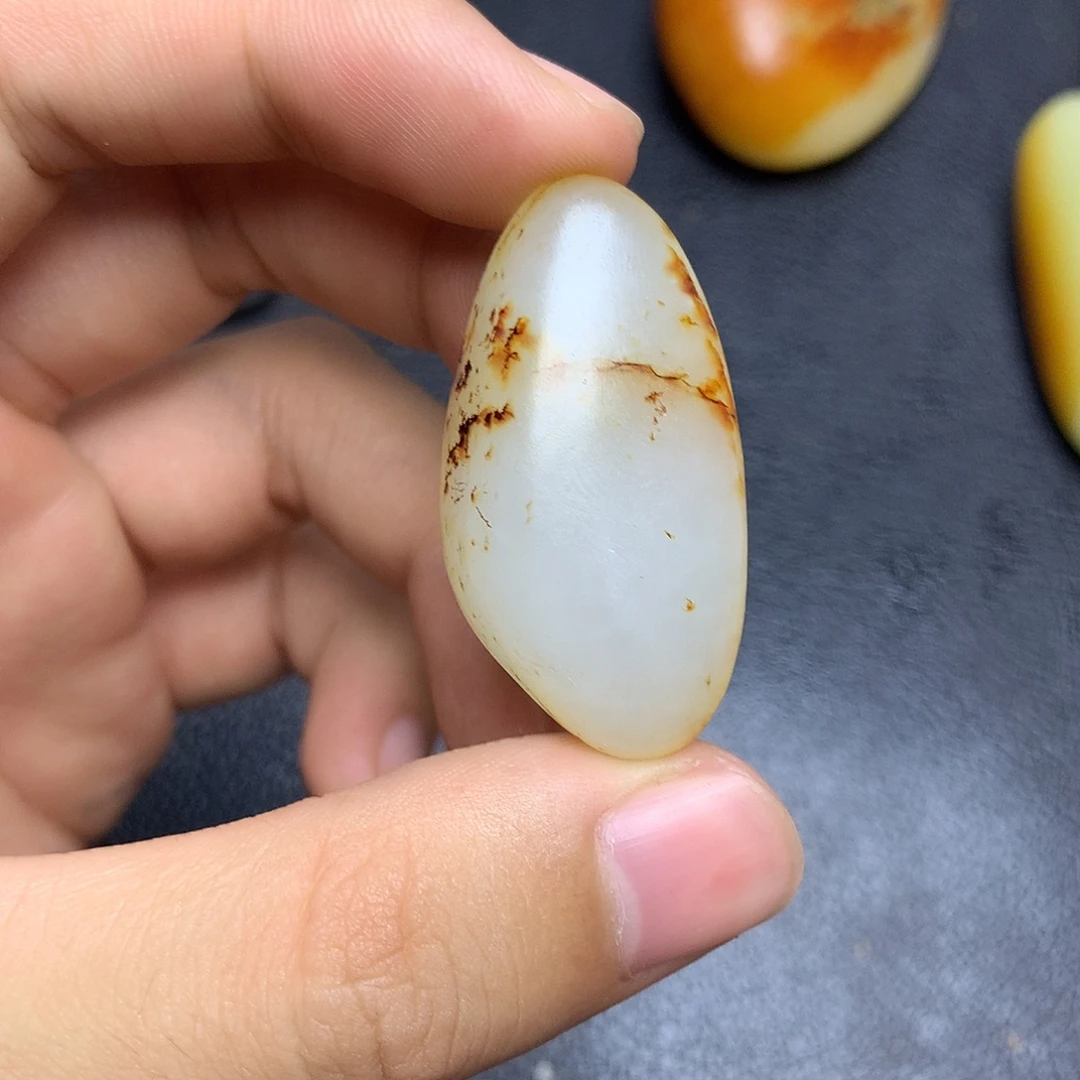 未镶嵌和田玉（糖玉）挂件