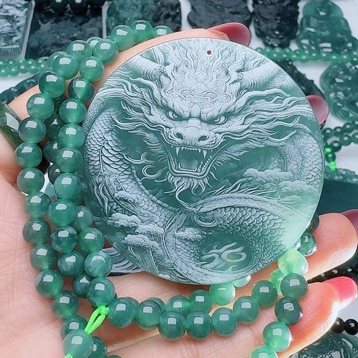颈饰未镶嵌翡翠多样性发其一