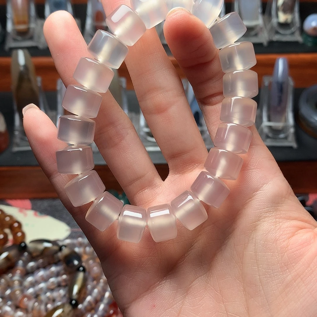 玛瑙/玉髓颈饰未镶嵌最****树