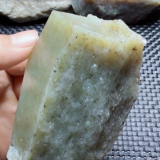 和田玉（糖玉）未镶嵌珠宝半成品