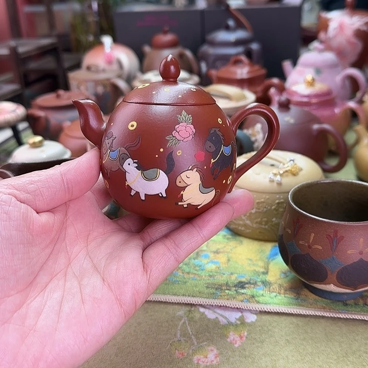 紫砂茶壶八骏图120c