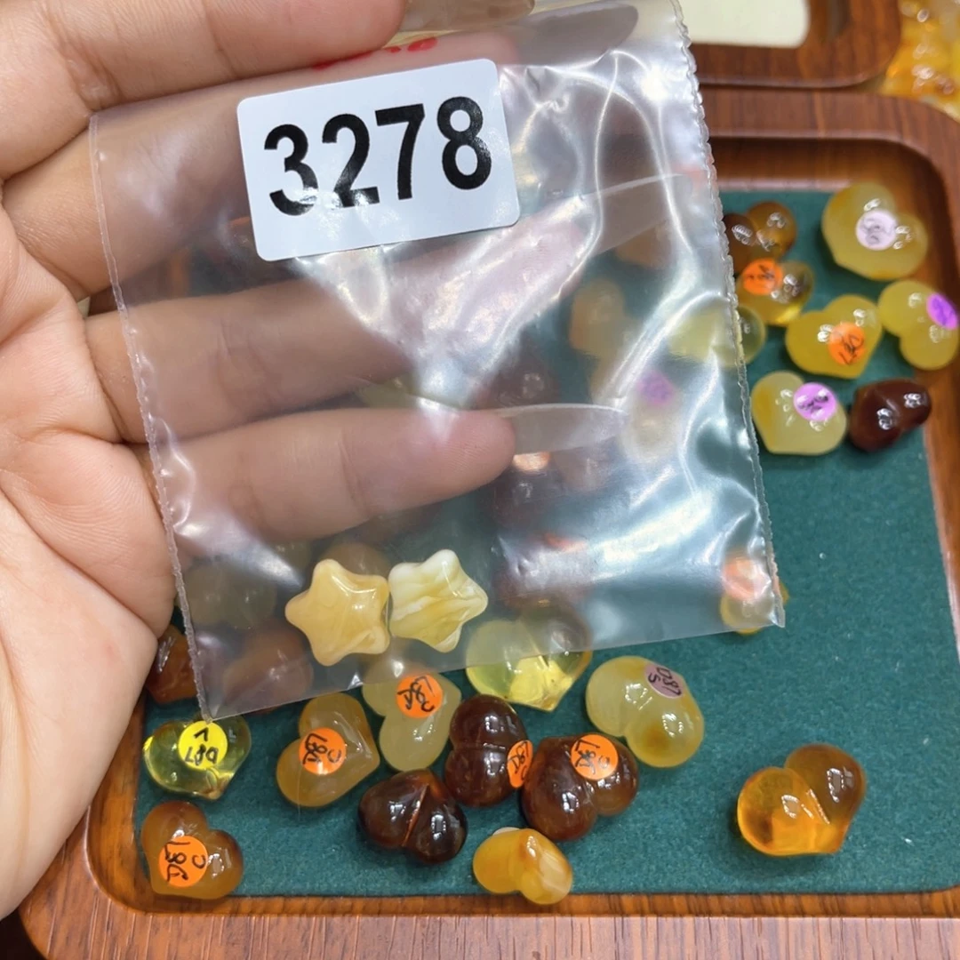 蟑***0琥珀未镶嵌珠宝奇石