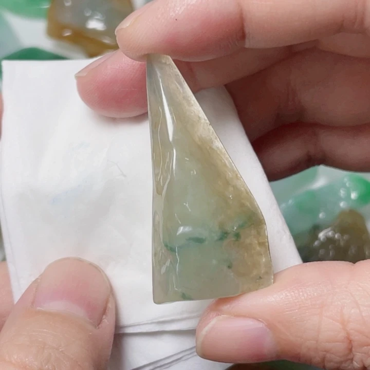 定制翡翠未镶嵌包工