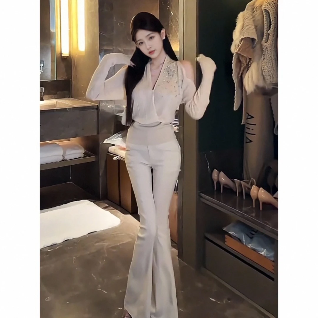 “碎闪星河”设计感重工烫钻百搭上衣INS风简约百搭微喇裤两件套