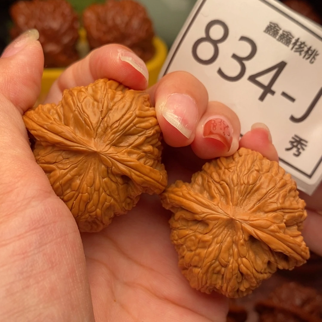 桃核把件正磨41……