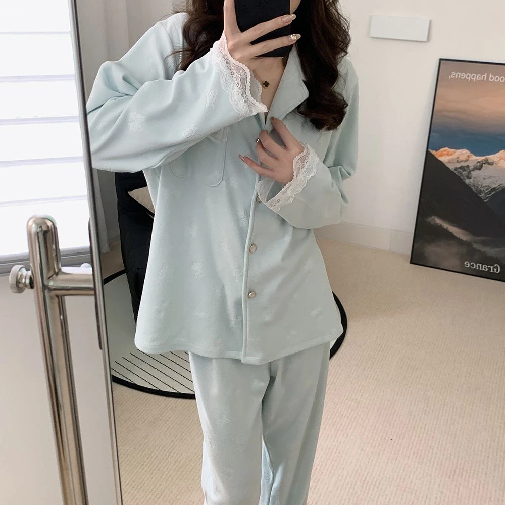 盒装生日礼物高级感睡衣女简约纯色家居服德绒压花蝴蝶送闺蜜老婆