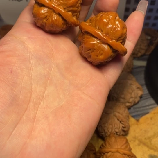 文玩核桃吊坠蛤蟆