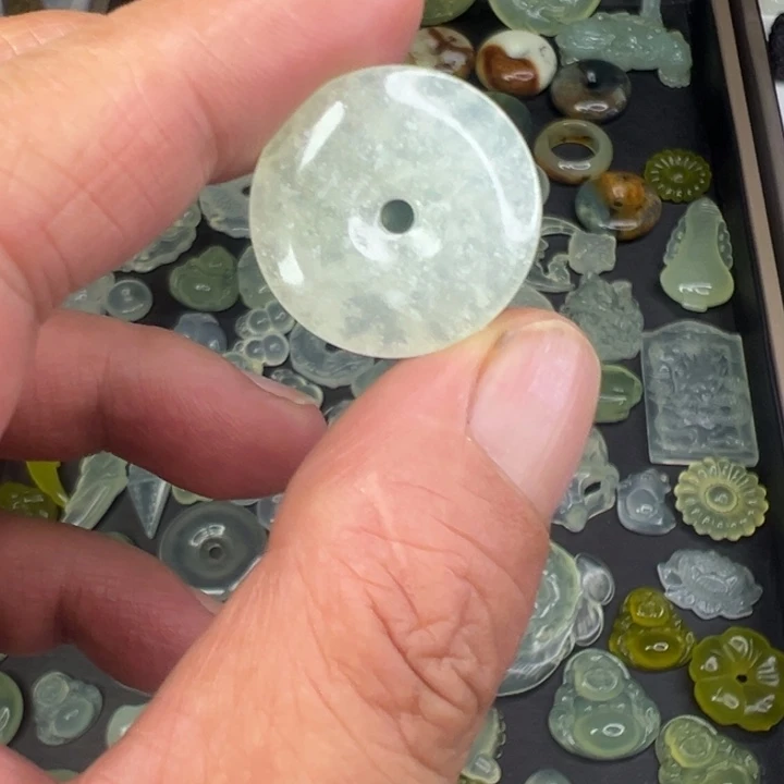 岫玉未镶嵌套链岫玉暴风雪