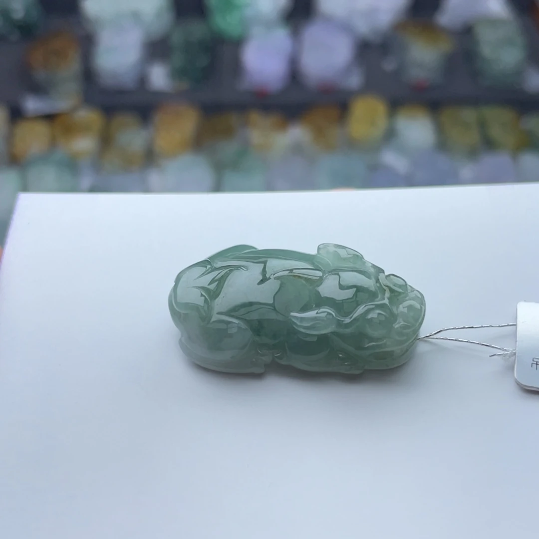 翡翠颈饰未镶嵌扒*貔貅