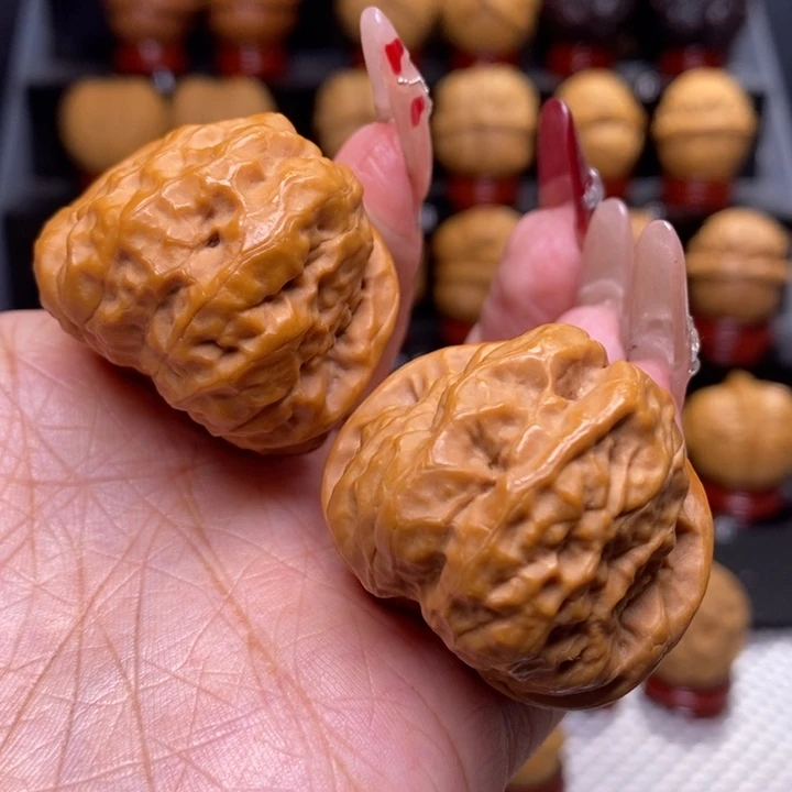 文玩核桃把件蛤蟆头65号