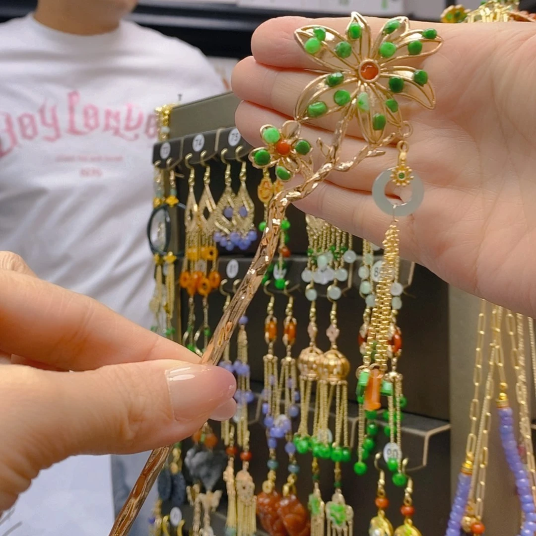 翡翠合金耳饰翡翠