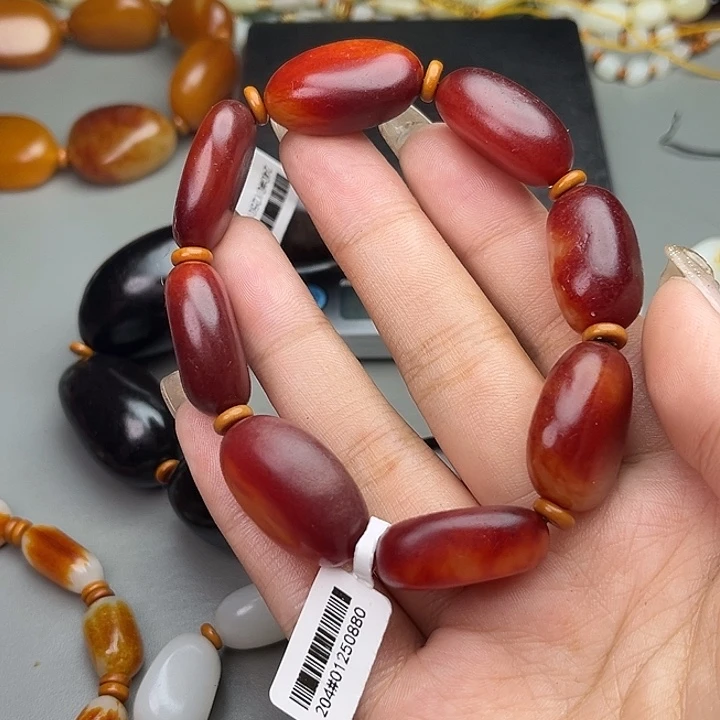 我***了和田玉（糖玉）未镶嵌手链