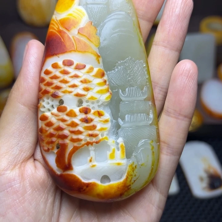 和田玉未镶嵌颈饰