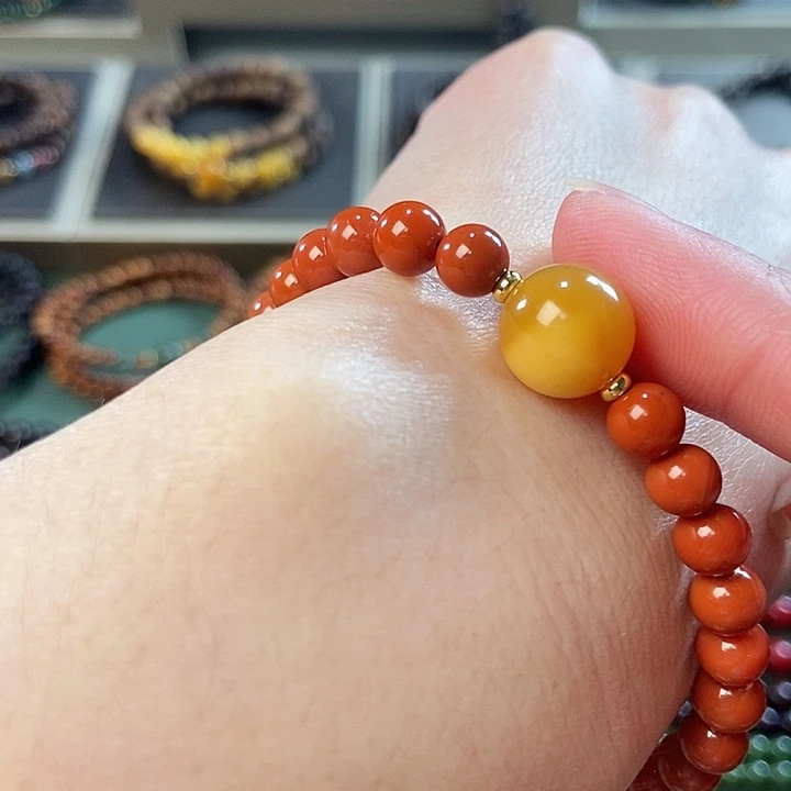 南红玛瑙手串未镶嵌0.6