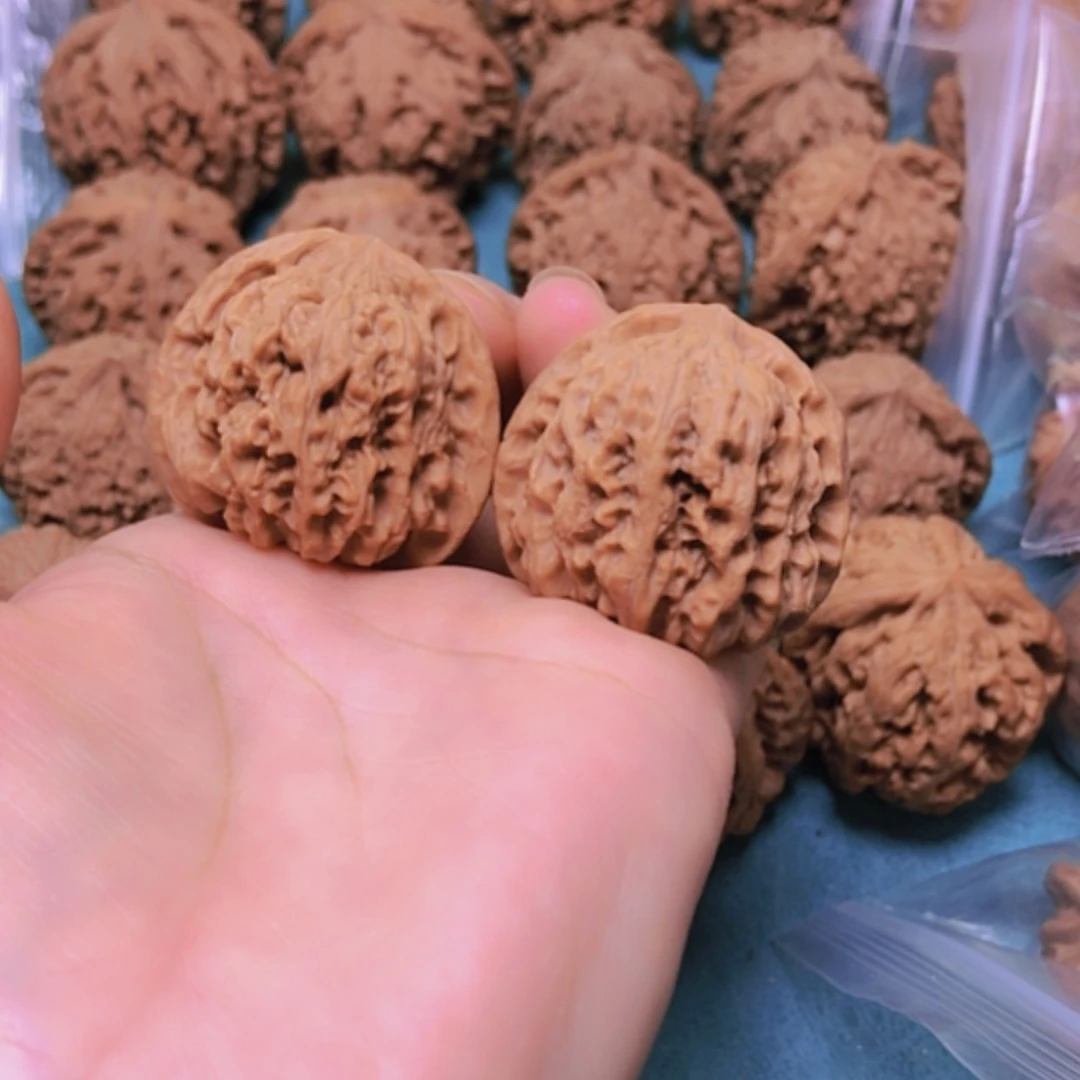 【闪购商品】摆件核桃36.5千佛山小粗筋有修