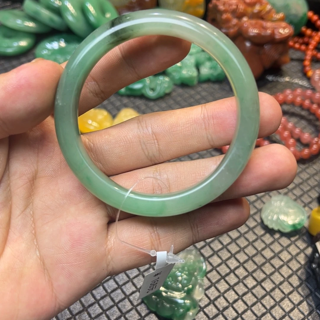 未镶嵌手链石英质玉（非洲翠） 57.3