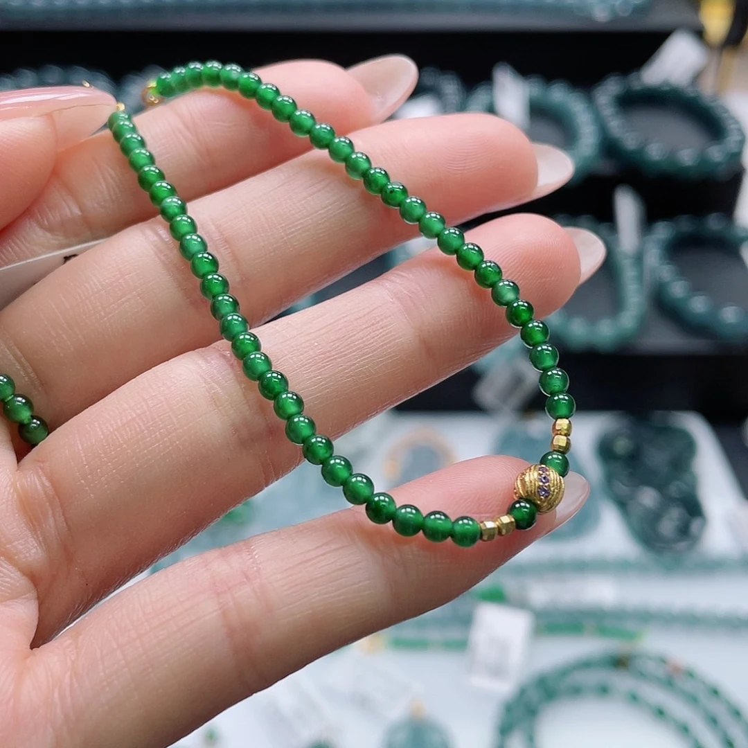 翡翠未镶嵌颈饰卡3