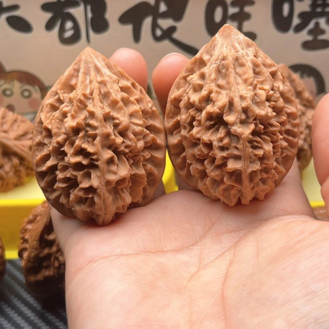 叶***哥文玩核桃吊坠42招财鼠