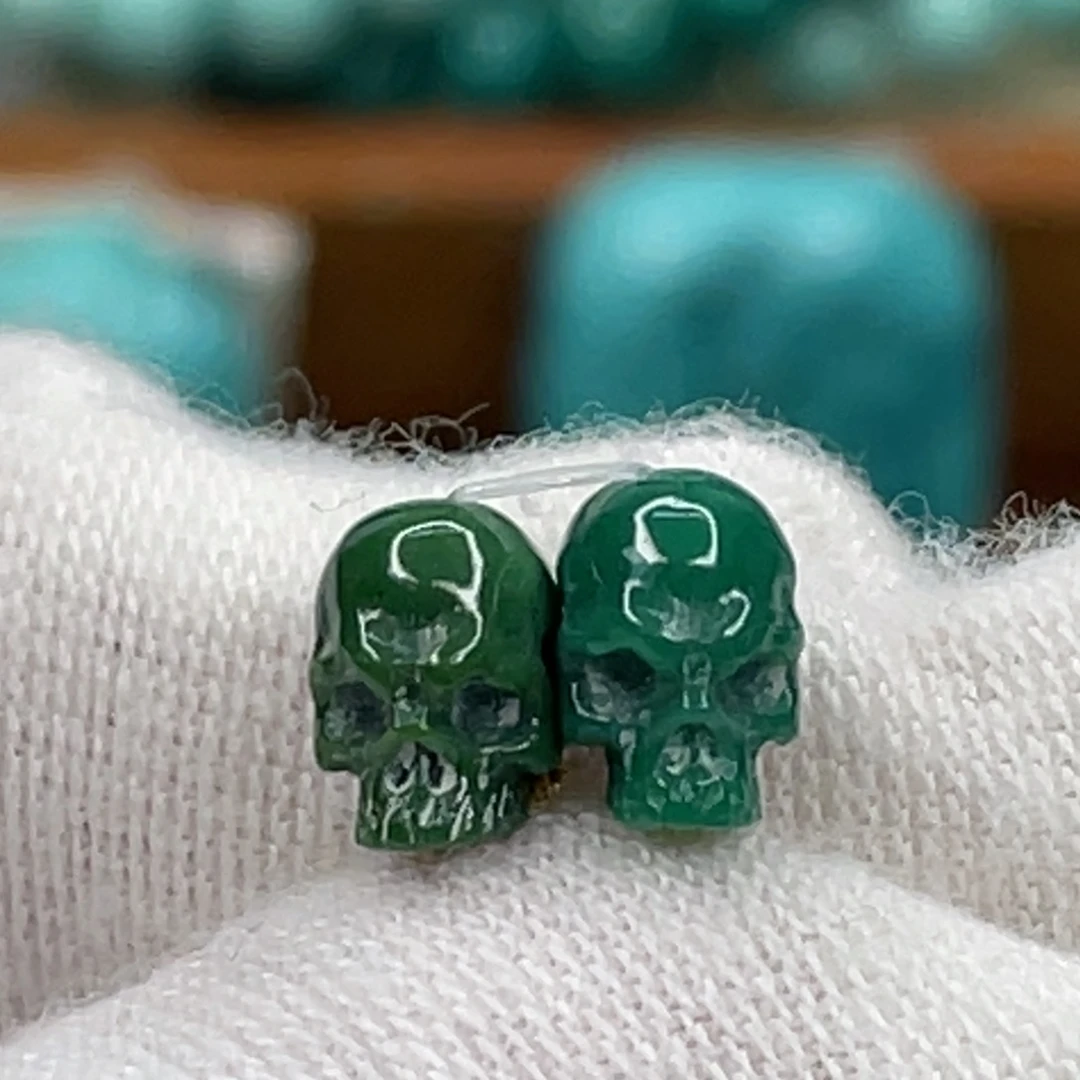 绿松石未镶嵌挂件