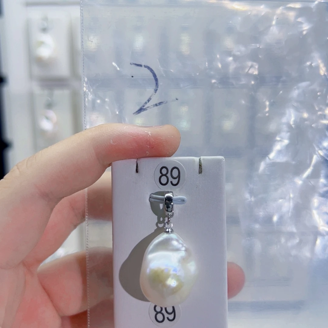 淡水珍珠合金颈饰