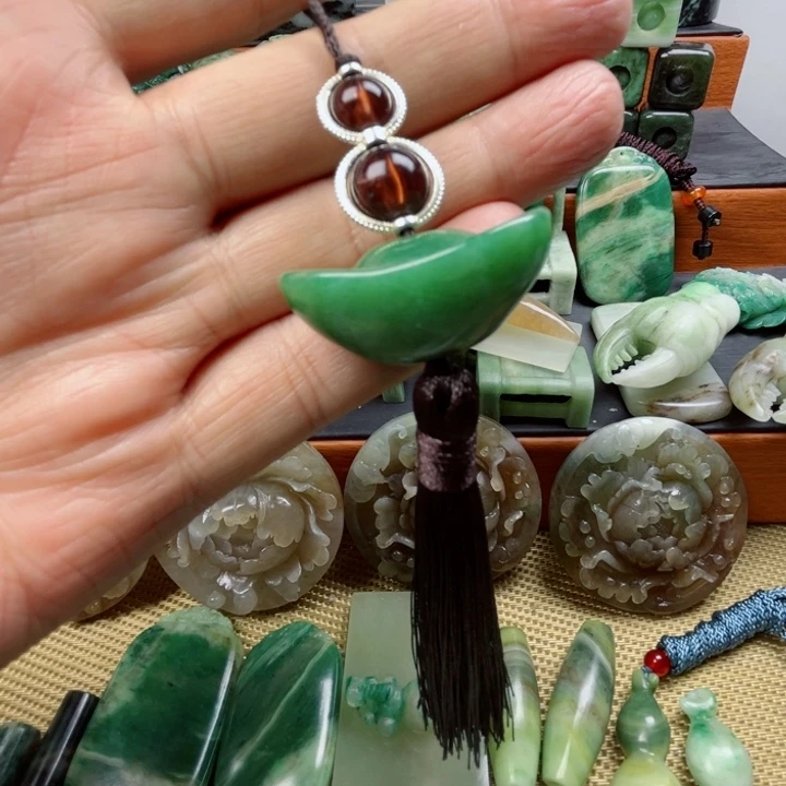 独山玉未镶嵌珠宝半成品