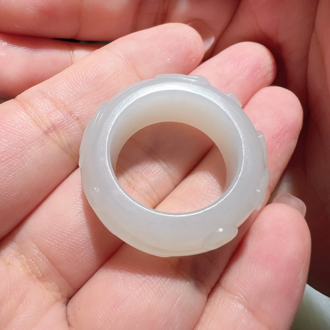 【闪购商品】和田玉未镶嵌颈饰小***儿