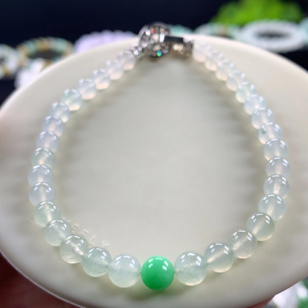 翡翠未镶嵌手链卡5.5